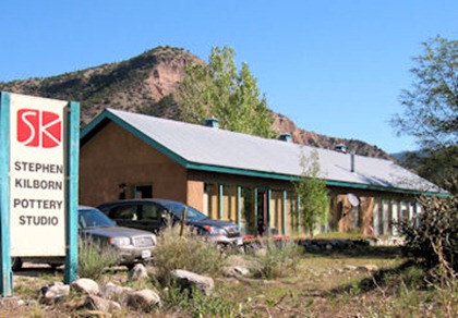 Pilar Studio with Sign - B